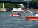 Motor Segelboot mit Motorschaden trieb gegen Alte Liebe bei Koeln Rodenkirchen P060